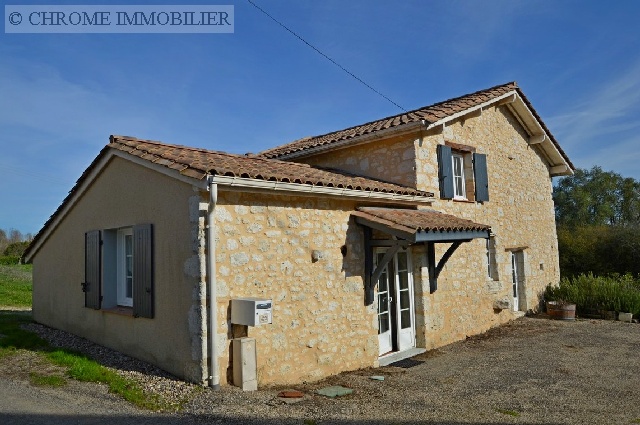 maison a vendre a DURAS 4 pieces, 110m2 habitables